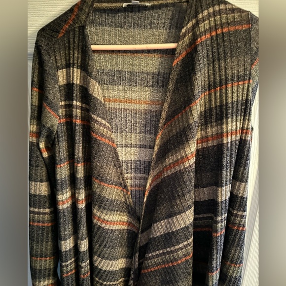 White Birch Cardigan - Picture 2 of 4